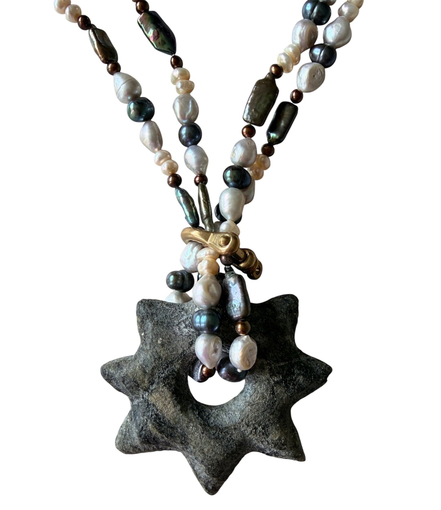Double strand pearl necklace with stone star