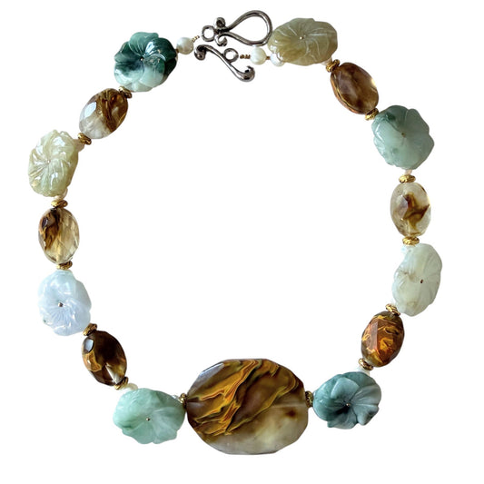 Jade, striped agate and freshwater pearl choker