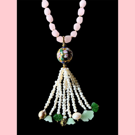 Rose quartz Untitled tasseled necklace