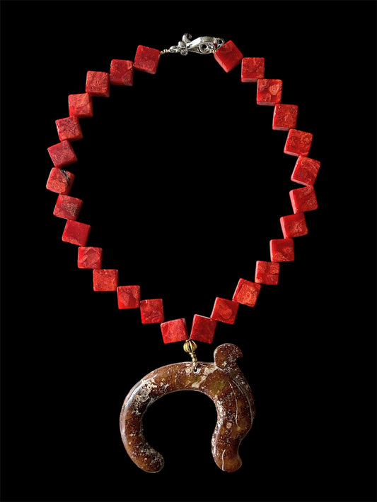 Sponge coral necklace with dragon carving
