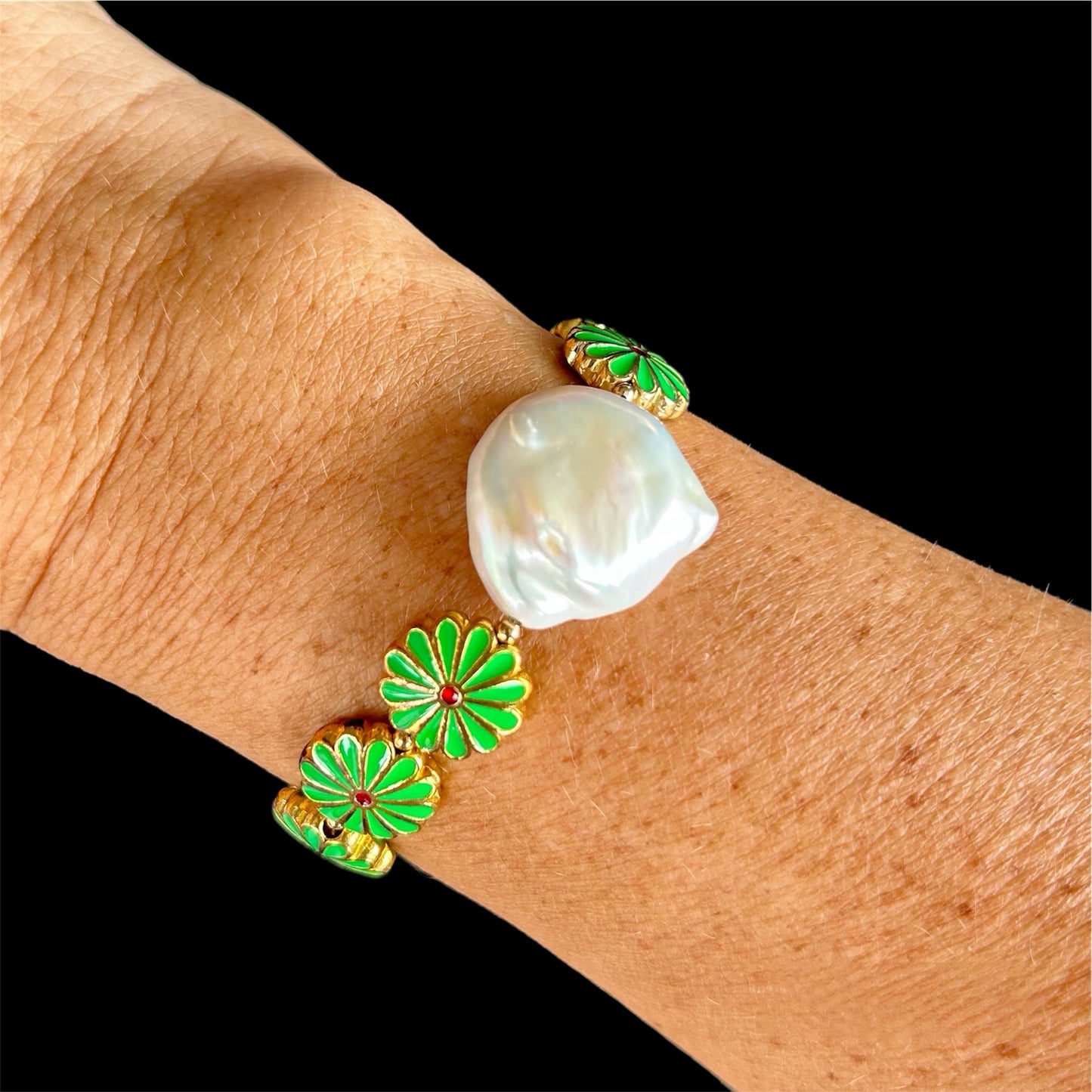 Cloisonne flower and coin freshwater pearl bracelet