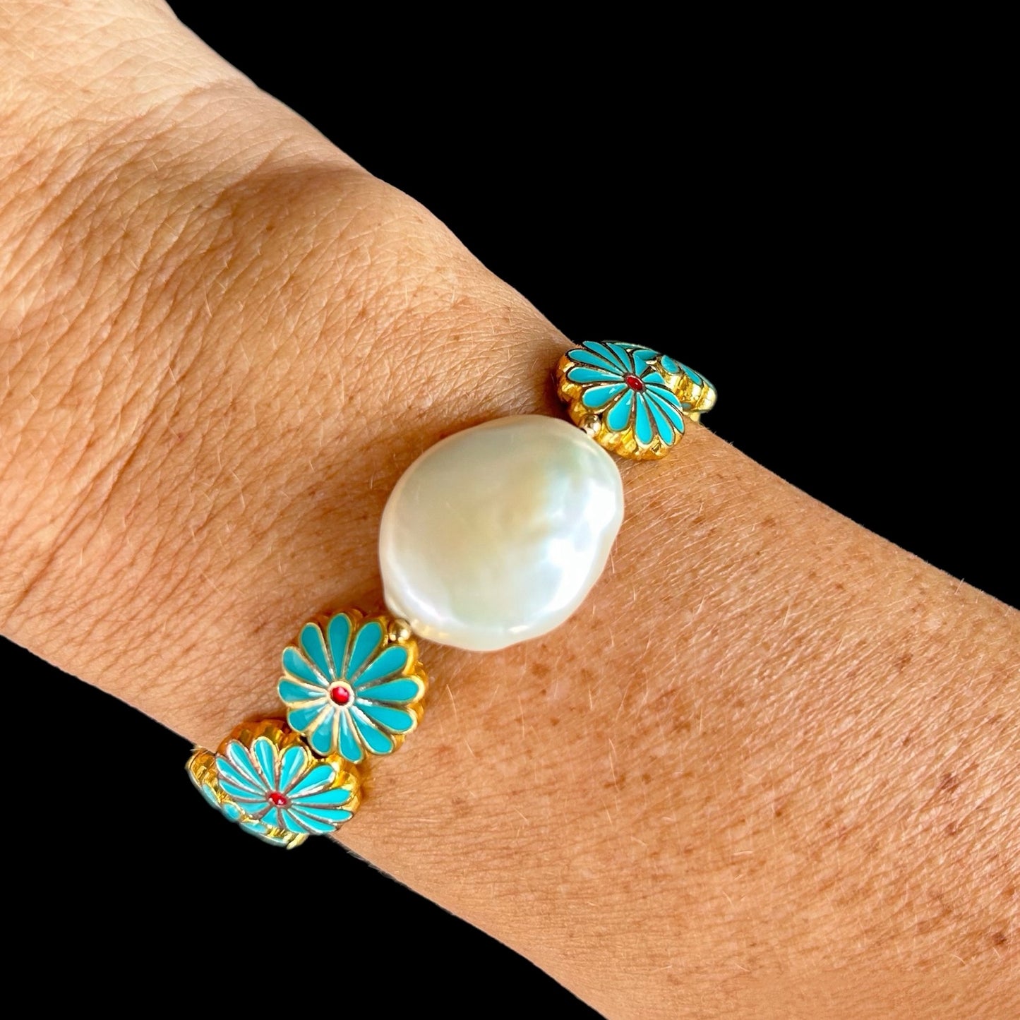 Cloisonne flower and coin freshwater pearl bracelet