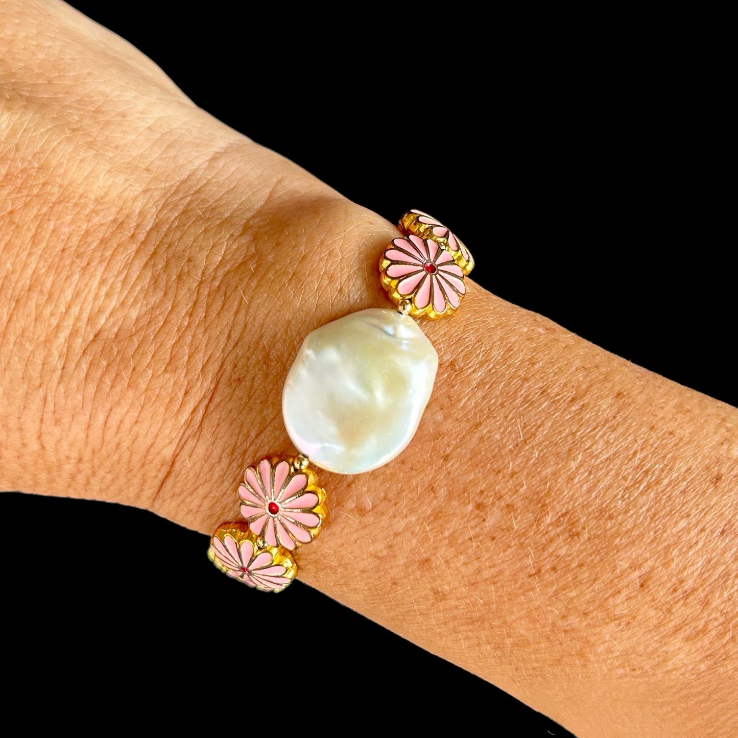 Cloisonne flower and coin freshwater pearl bracelet