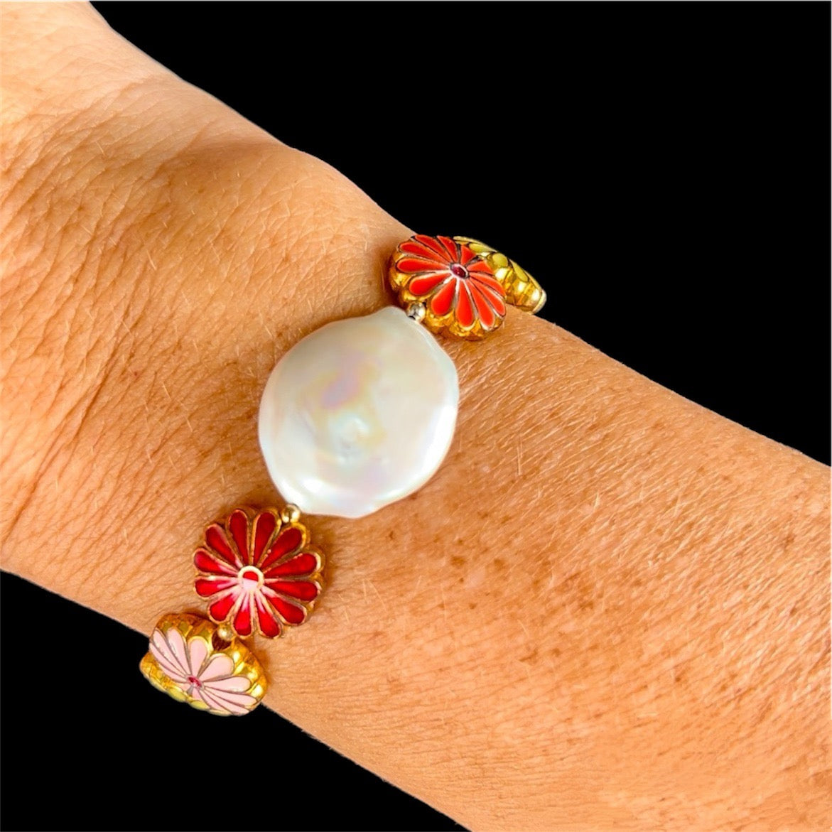 Cloisonne flower and coin freshwater pearl bracelet