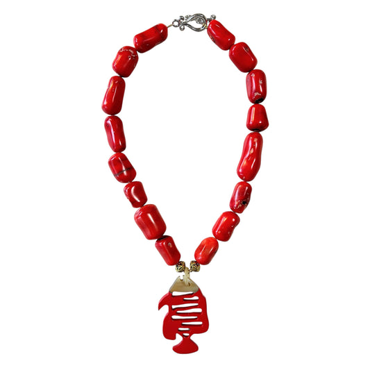 Bamboo coral necklace with red buffalo horn and lacquer tropical fish